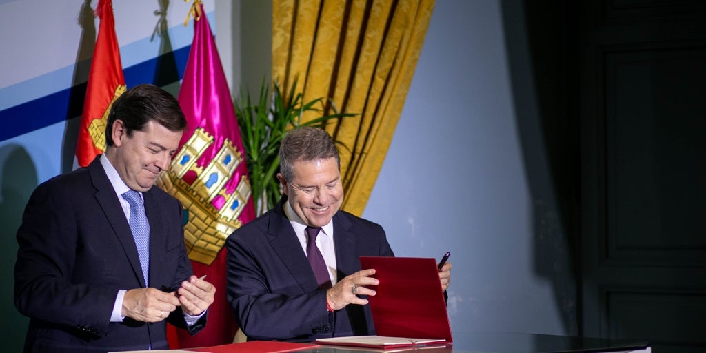 Page aboga por una reforma de la Constitución que impida que «uno, dos o tres diputados decidan por todos los españoles»