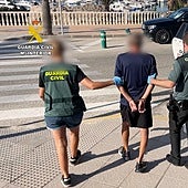 Un irlandés acuchilla con un cutter en el cuello a un compatriota mientras orinaba en Orihuela Costa