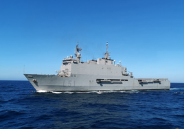 La Armada neutraliza un proyectil de artillería en el Puerto de Valencia