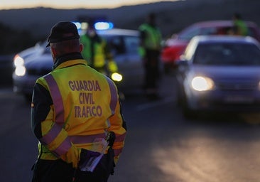 Un muerto y un herido en un choque entre una furgoneta y un camión en la autovía A-92 cerca de Granada