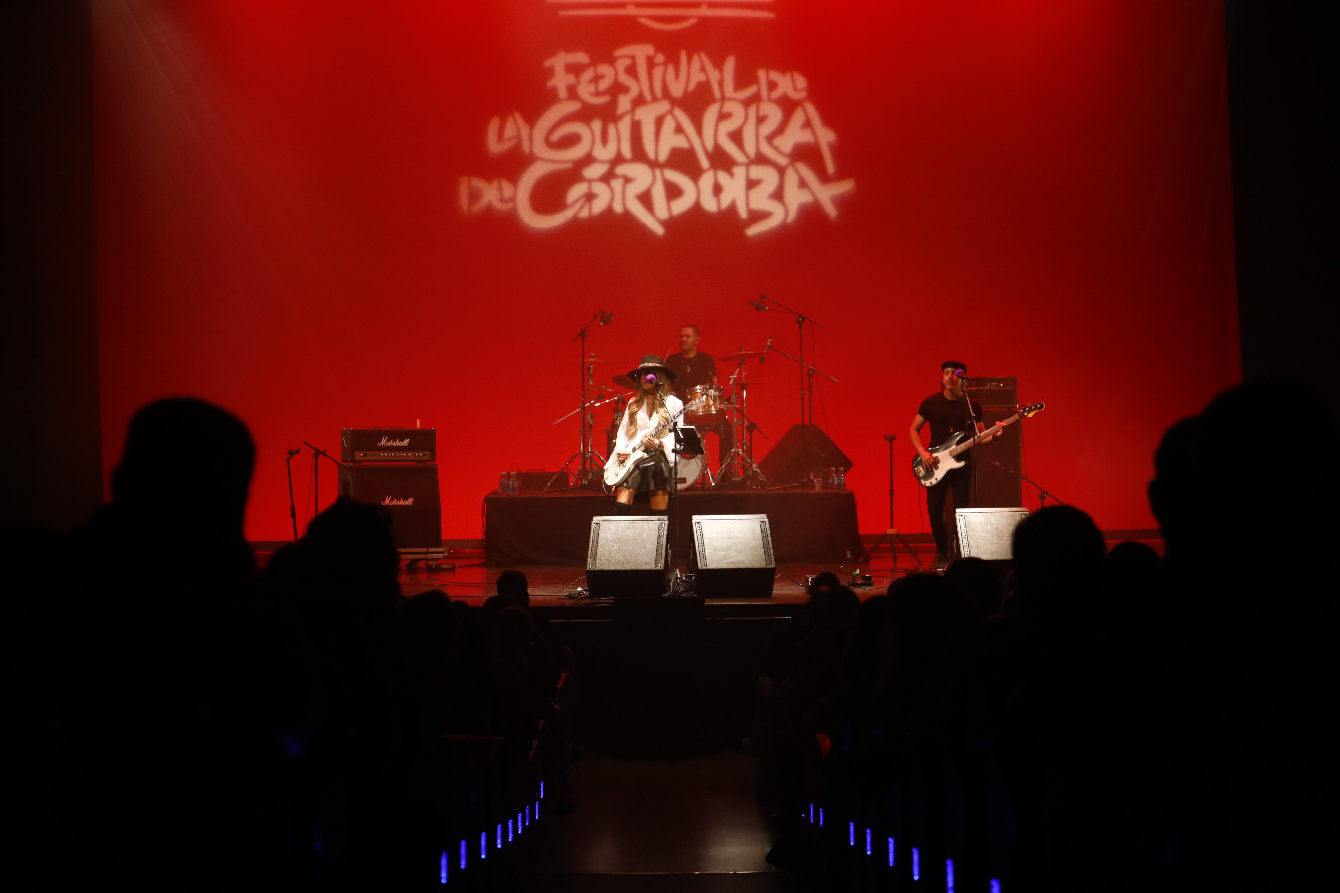 Las mejores imágenes del concierto de Orianthi, la diva australiana del blues y el rock en Córdoba