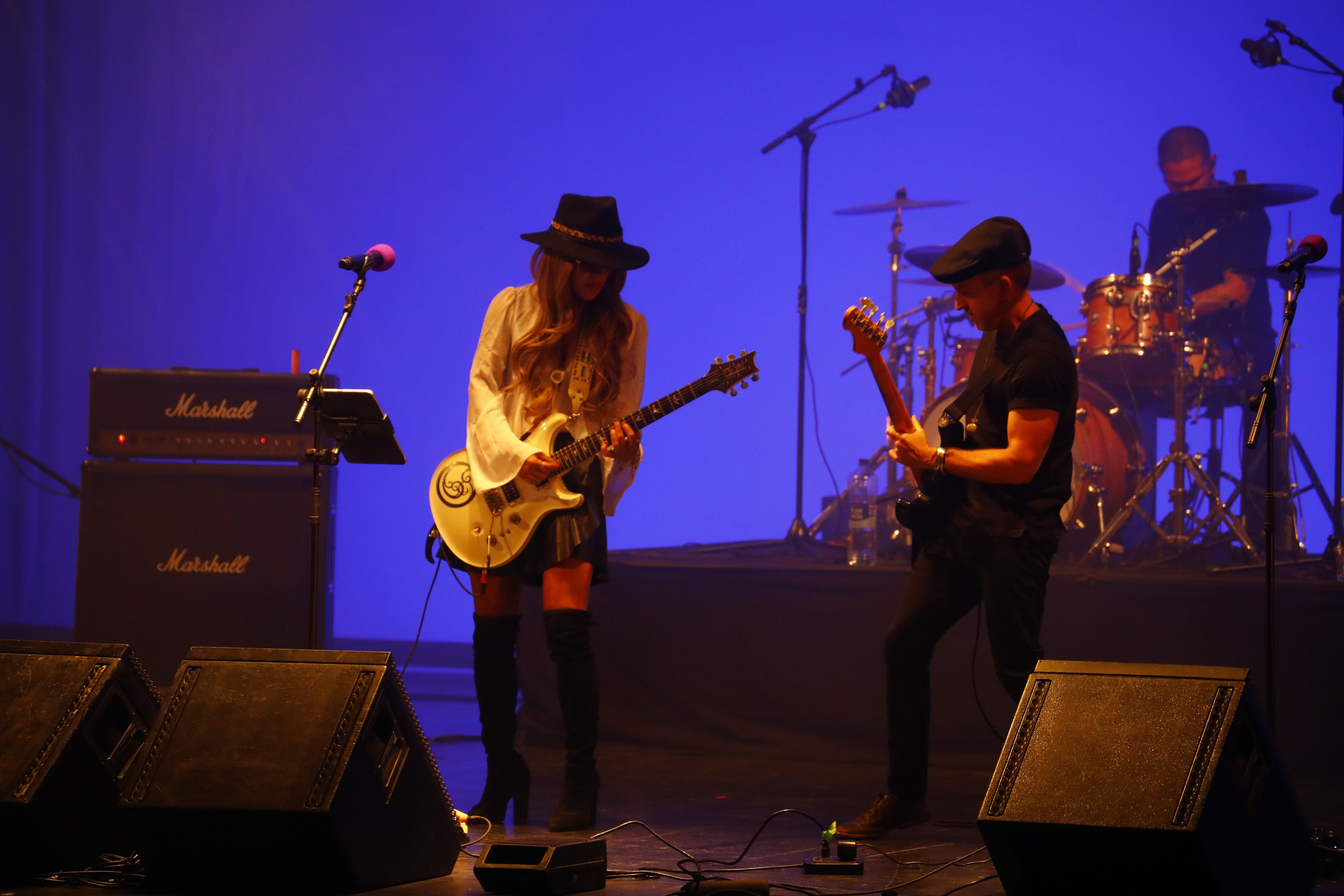 Las mejores imágenes del concierto de Orianthi, la diva australiana del blues y el rock en Córdoba