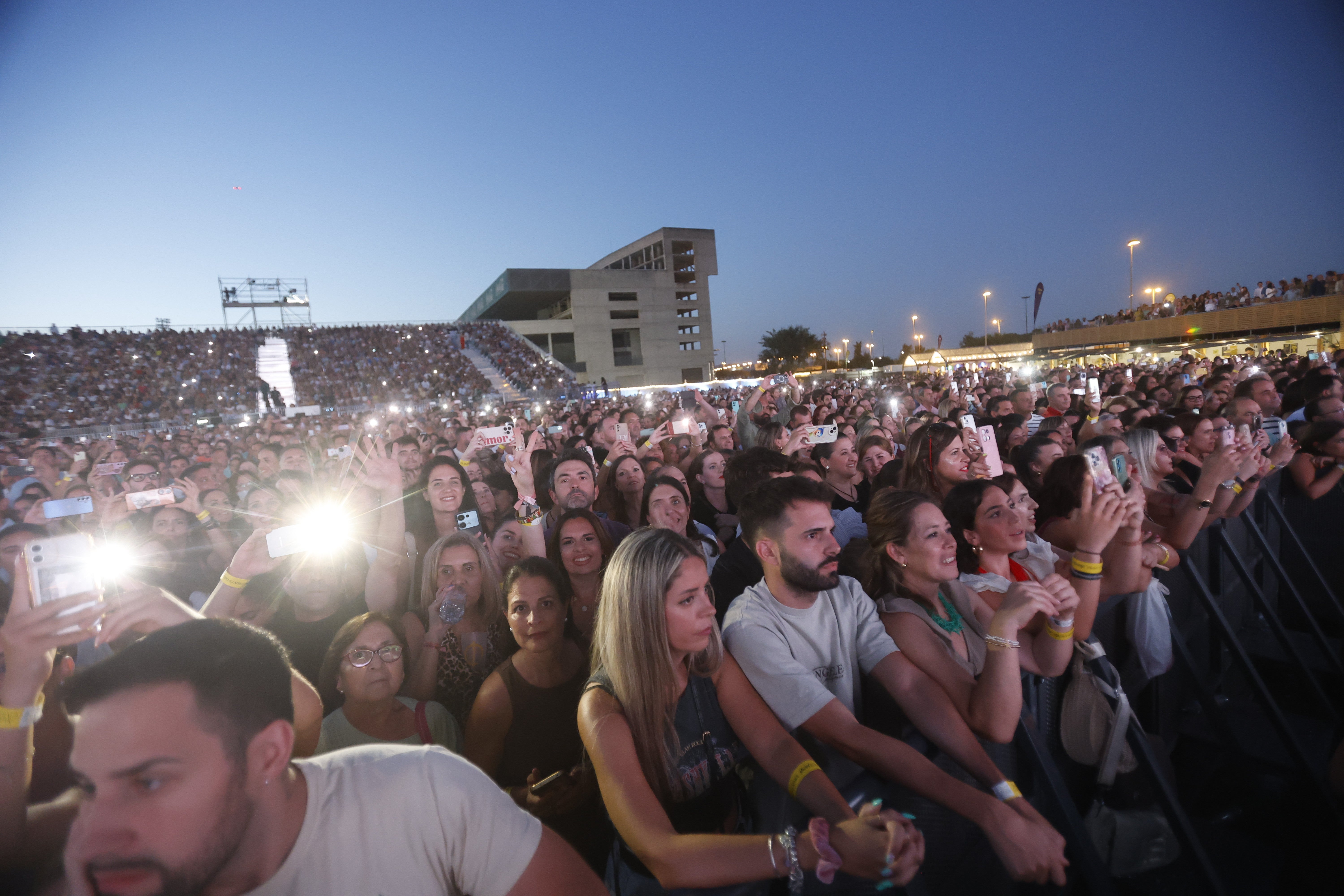 Las imágenes del espectacular concierto de Manuel Carrasco en Córdoba