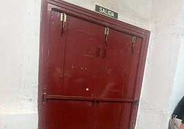 El PSOE denuncia que todas las puertas de la plaza de toros de Toledo salvo una estuvieron cerradas con cerrojo en el concierto de Ana Belén