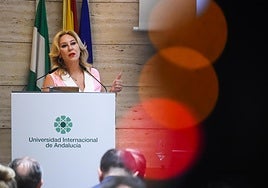 La portavoz de la Junta, firme en contra el cupo fiscal de Cataluña: «María Jesús Montero ha traicionado a Andalucía»