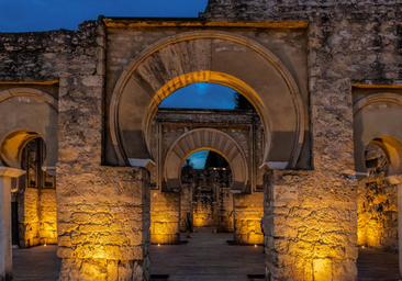 Visitas nocturnas a Medina Azahara: fechas, precios y cómo llegar