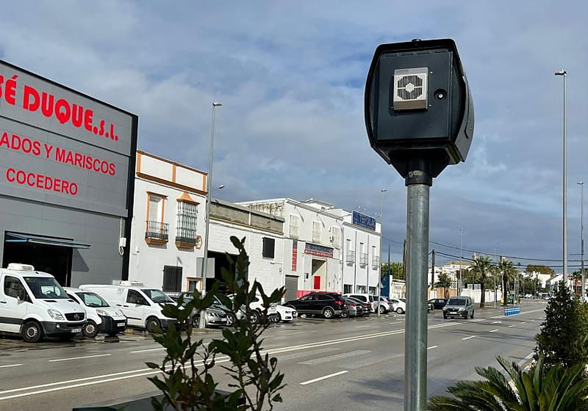 Imagen de archivo de un radar en una de las carreteras andaluzas