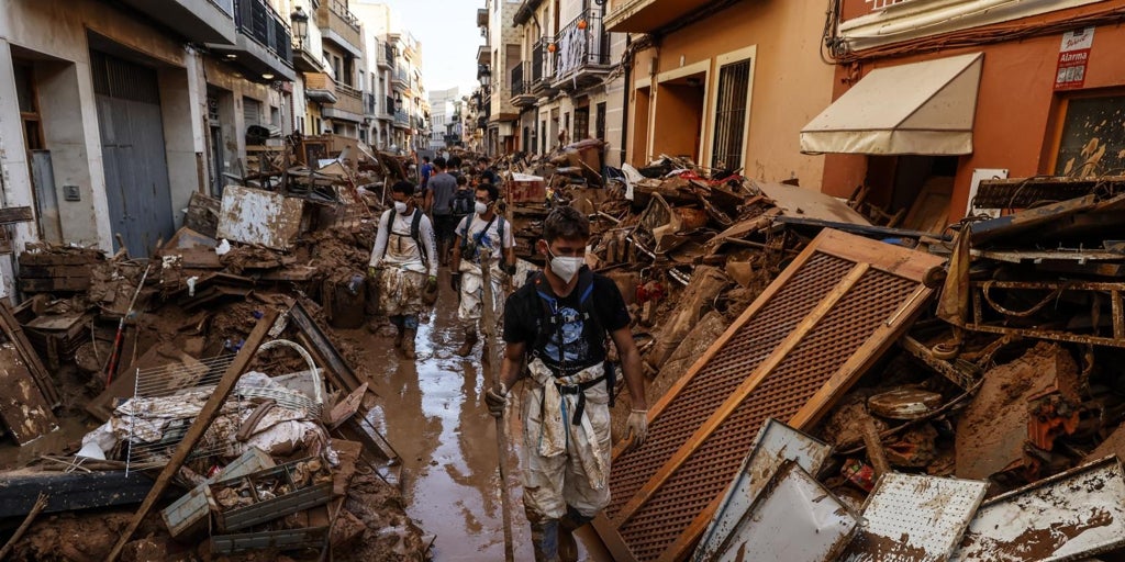 Realojo de vecinos de zonas de alta inundabilidad y repoblación forestal, entre las propuestas de biólogos tras la dana