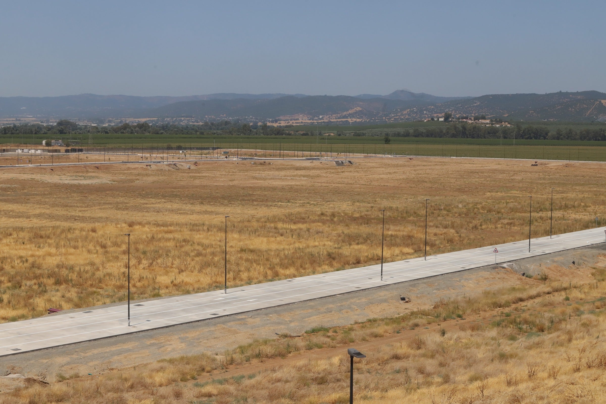 Las imágenes de la entrega de la urbanización de la Base Logística del Ejército en Córdoba