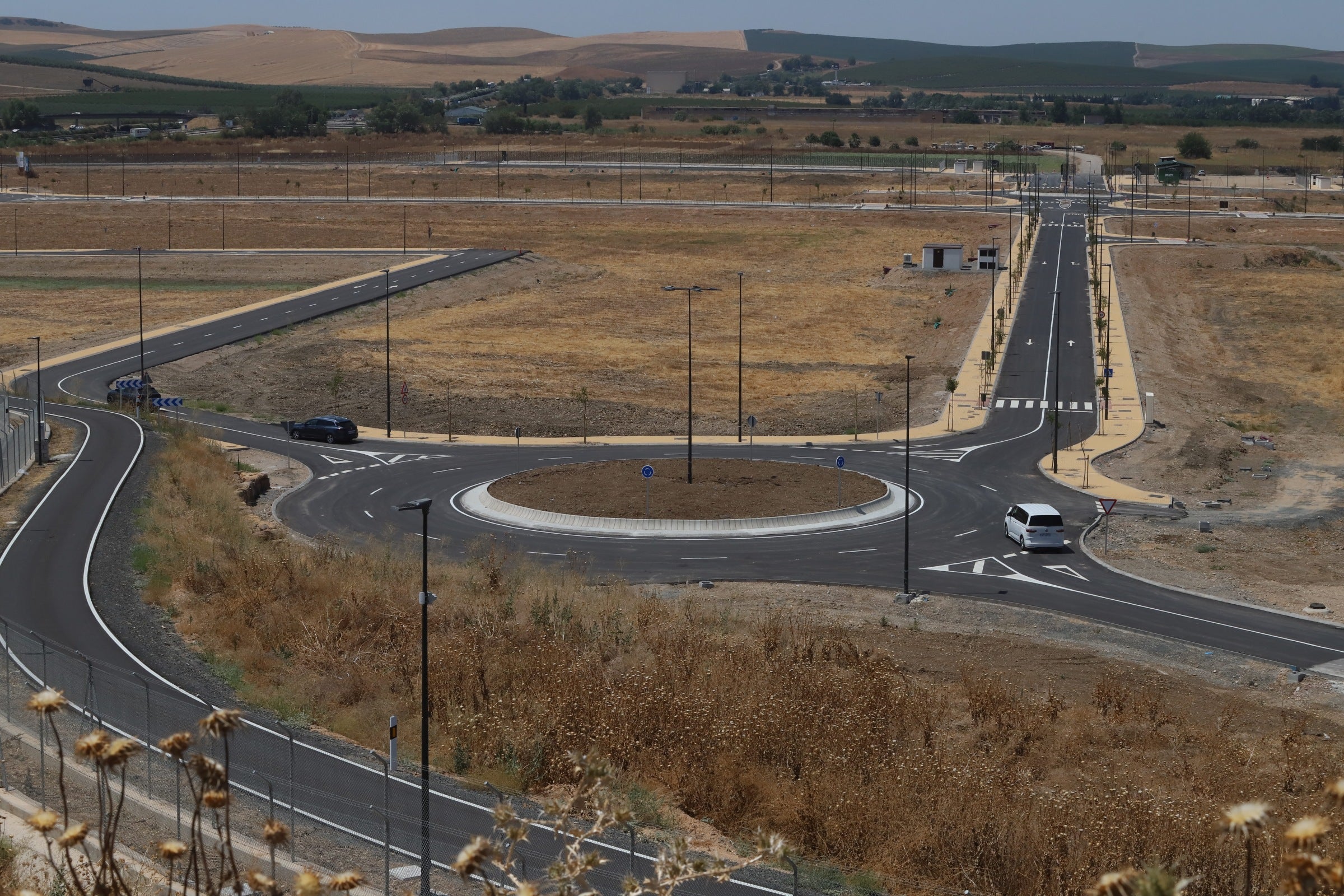 Las imágenes de la entrega de la urbanización de la Base Logística del Ejército en Córdoba