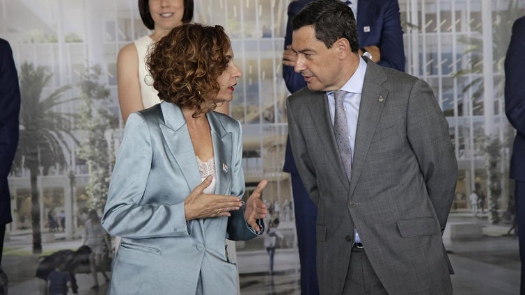 La financiación singular de Cataluña pactada por María Jesús Montero limita las bajadas de impuestos a los andaluces