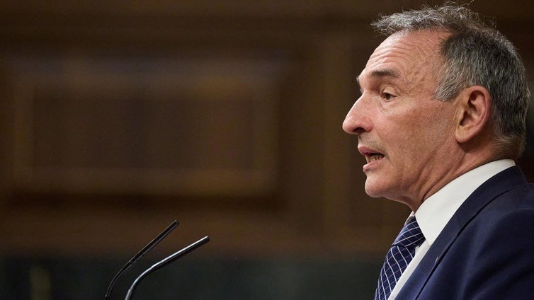 Sumar exculpa a los condenados por los ERE pero ve un «fraude» que la Audiencia de Sevilla lleve al Constitucional ante la Justicia europea por borrar delitos
