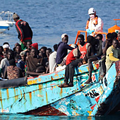 Canarias notificará al TS la «nula» colaboración del Gobierno para cumplir los autos de menores migrantes