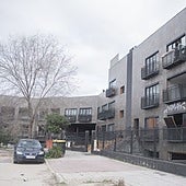 El clan de los Maya asalta el hotel okupa de San Blas: «Os vamos a cortar el cuello»