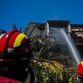 Investigan si una colilla junto a la carretera incendió Méntrida