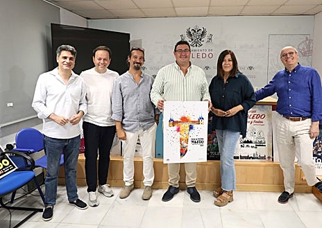 Imagen secundaria 1 - El jurado se ha reunido este viernes para deliberar en el Ayuntamiento 