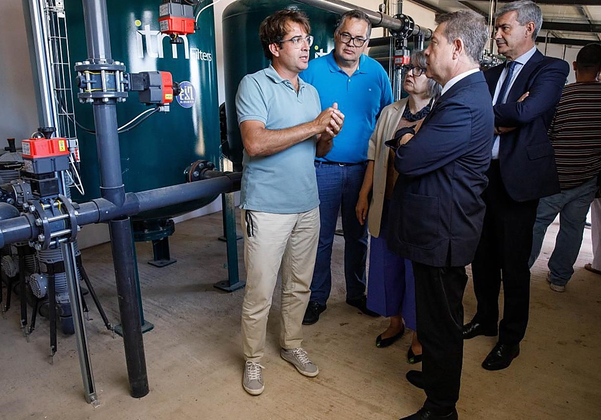 García-Page, este viernes, en estación de filtrado de San Bartolomé de las Abiertas (Toledo)