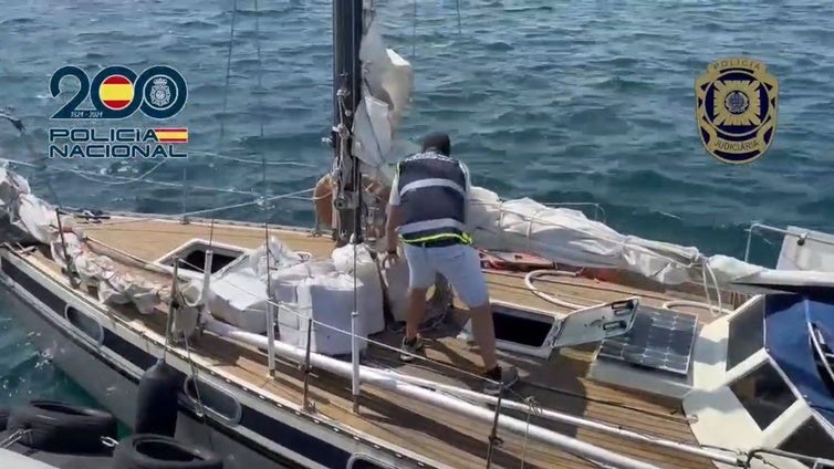 Los 'veleros de la coca' de Torremolinos: 6.000 millas náuticas y cinco puertos hasta caer en Las Azores