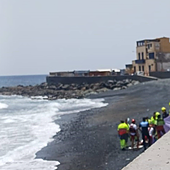 Muere un hombre de 70 años y otro resulta herido por ahogamiento en la playa de San Cristóbal, Gran Canaria