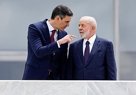 Sánchez publica una carta junto a Lula, Petro y Boric en defensa de la democracia antes de su viaje a Sudámerica