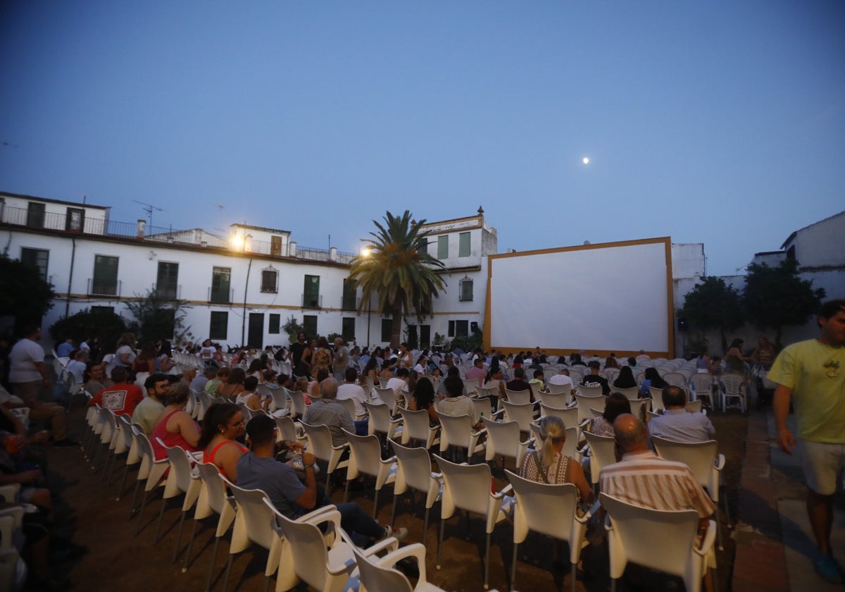 Cine de verano Coliseo San Andrés
