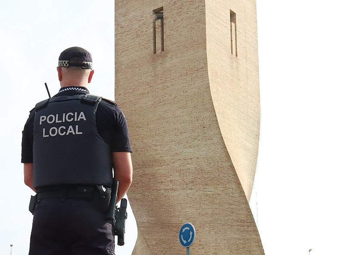 Imagen de archivo de un agente de la Policía Local de Alaquàs