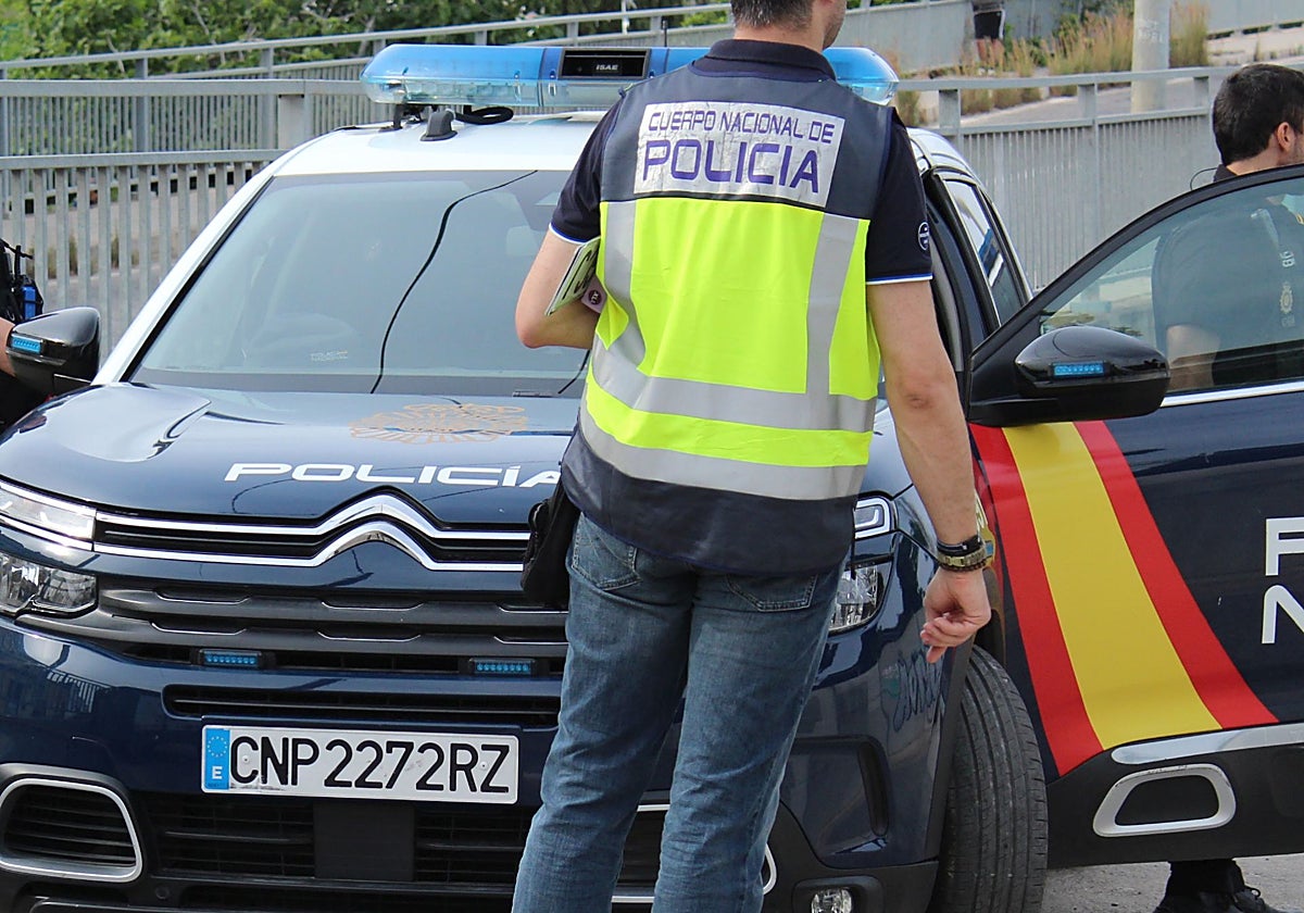 Imagen de archivo de un agente de la Policía Nacional