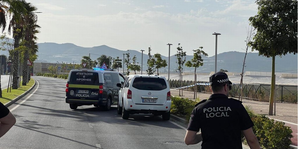 Muere un hombre de 70 años atropellado por un coche en una avenida de Motril