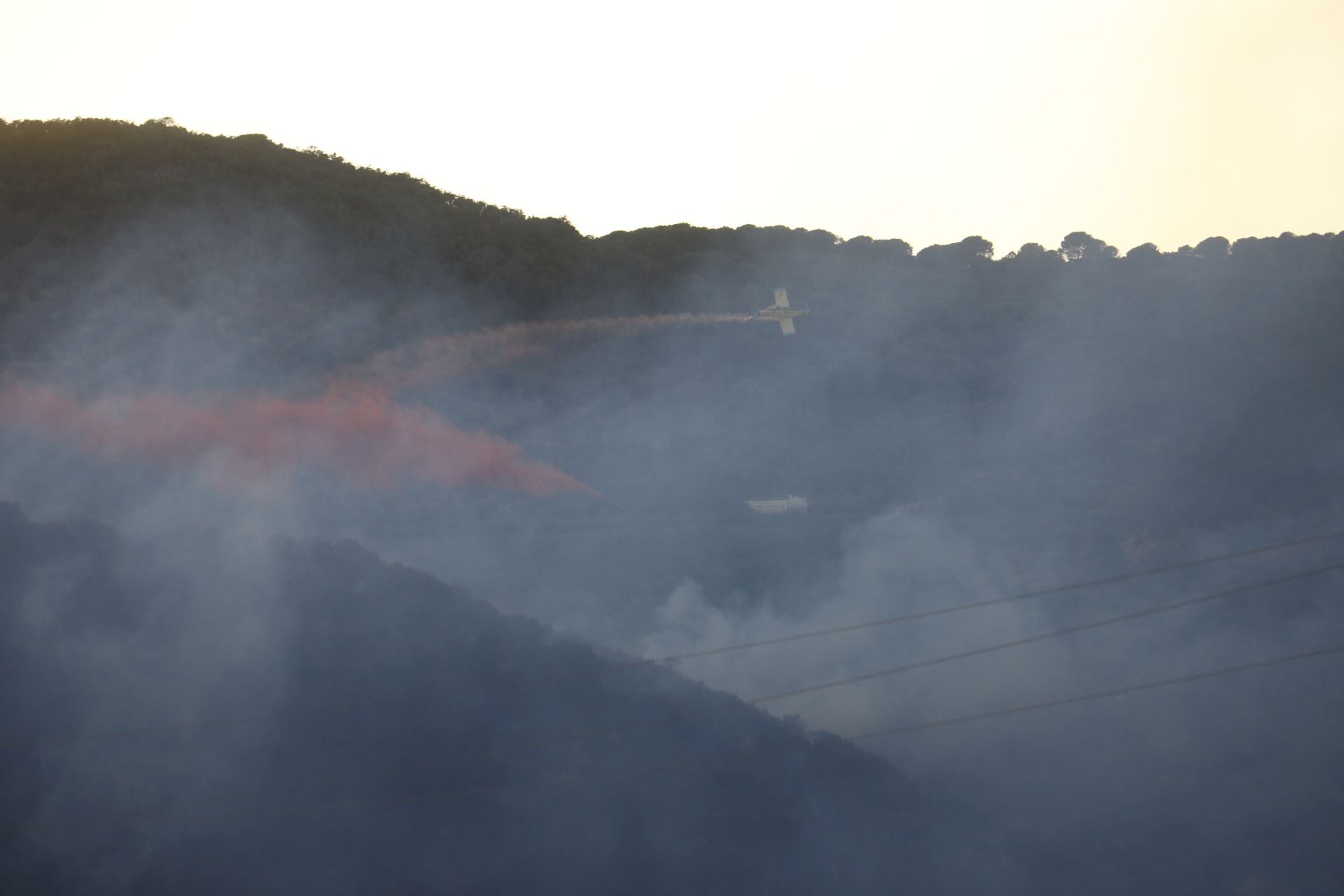 El incendio en la zona del Castillo de la Albaida en Córdoba, en imágenes