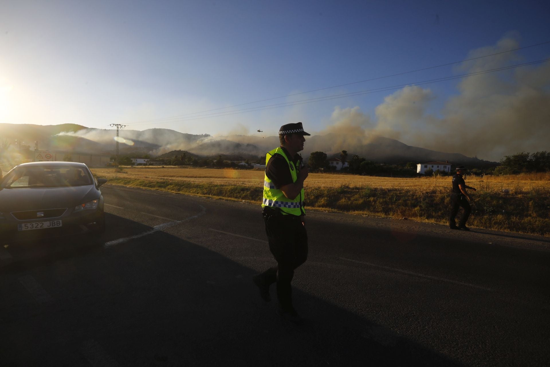 El incendio en la zona del Castillo de la Albaida en Córdoba, en imágenes