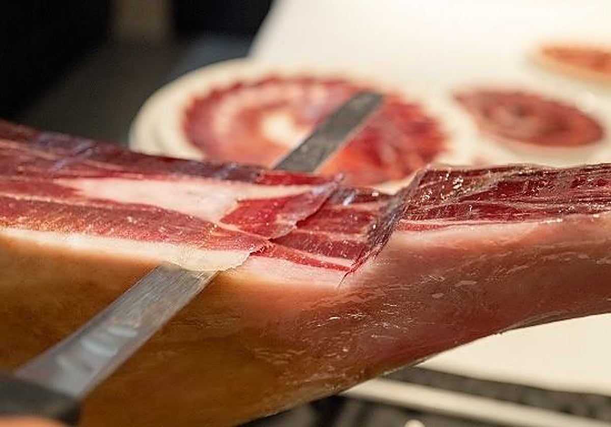 Corte de jamón de Monte Nevado