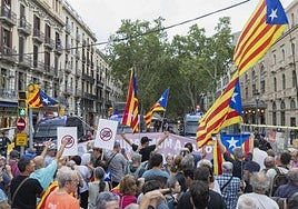 La protesta antimonárquica de la ANC en Barcelona sólo logra congregar a 150 personas