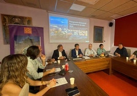 El alcalde, Julio Millán, ante el CES Local