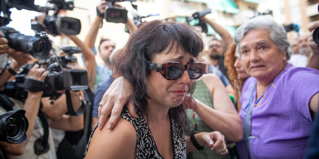 Los abogados de Juana Rivas recurren al ministro Bolaños para impedir que el hijo de la granadina vuelva a Italia con su padre