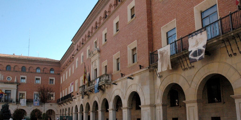 El menor que presuntamente prendió fuego al centro de menas de Teruel está tutelado por Cataluña