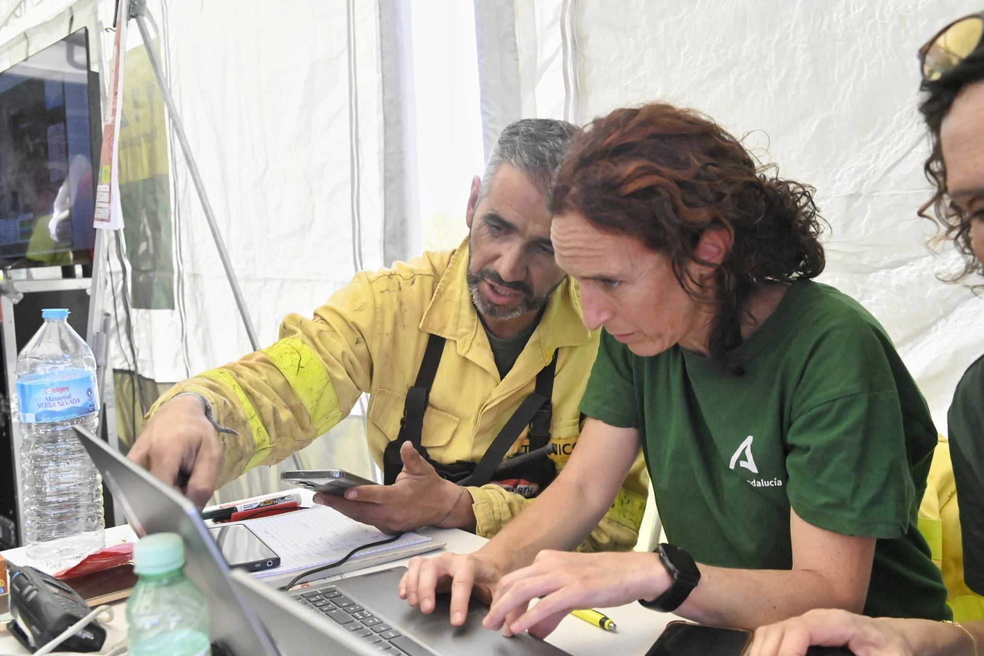 Las mejores imágenes del centro de operaciones para el incendio en la Sierra de Córdoba