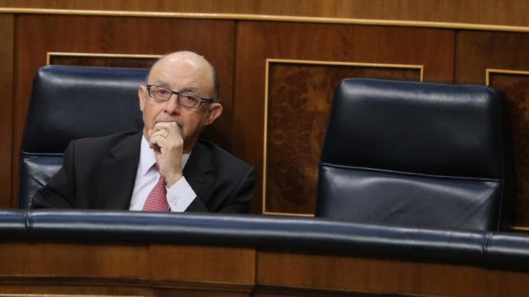 El juez de Tarragona descarta investigar a Montoro por acceder a información fiscal de rivales políticos y periodistas