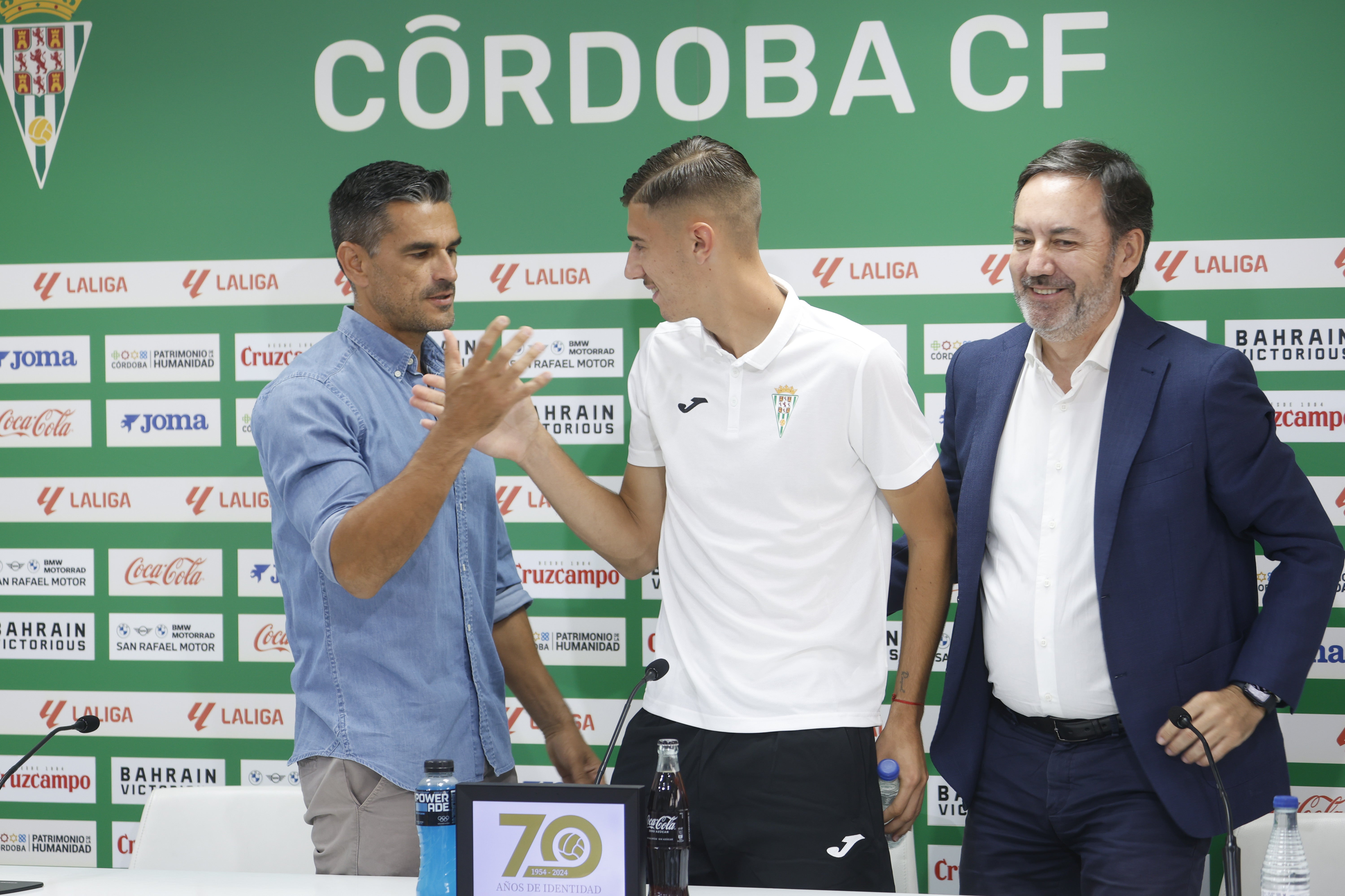 Las mejores imágenes de la presentación de Kevin Medina, Dani Requena y Diego Bri con el Córdoba CF