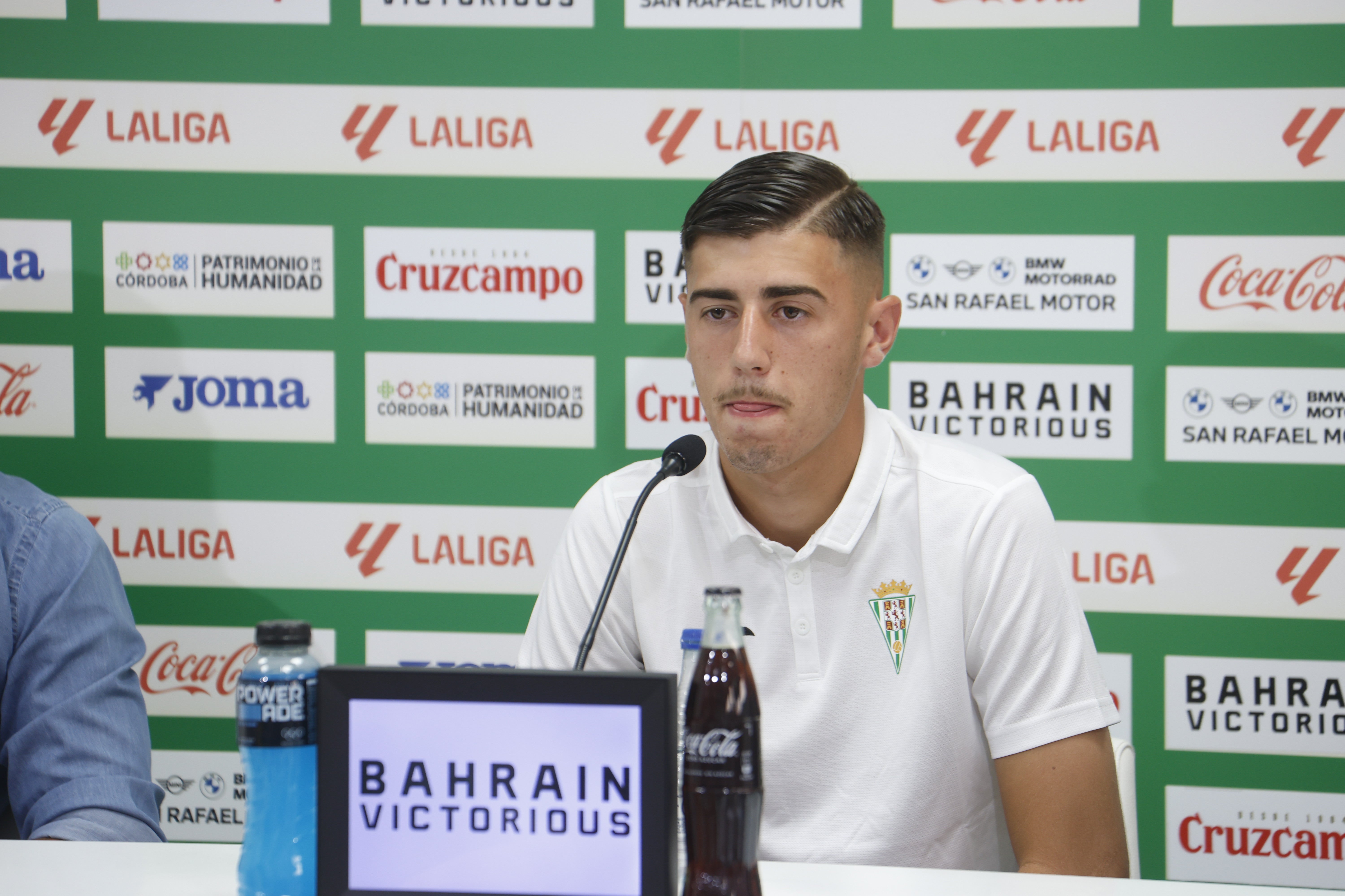 Las mejores imágenes de la presentación de Kevin Medina, Dani Requena y Diego Bri con el Córdoba CF