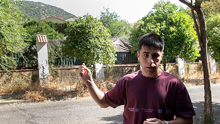 Vecinos de Santa Ana de la Albaida, tras el incendio y la vuelta a casa: «Tenemos todavía el miedo en el cuerpo»