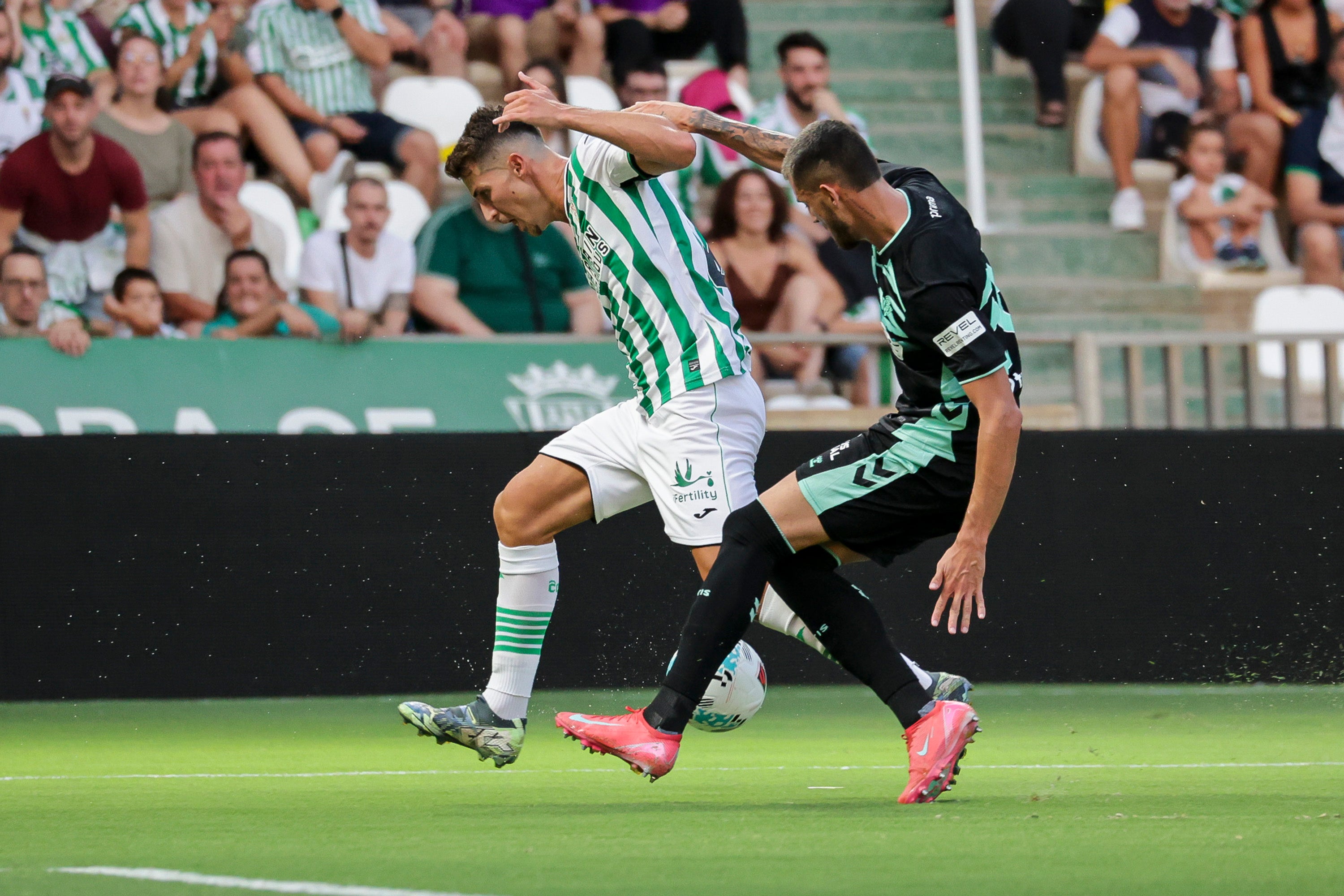 Las imágenes del ambientazo en el Arcángel en el Córdoba CF-Real Betis