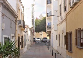 Prisión provisional para el parricida que apuñaló a su padre y lo abandonó en Almería