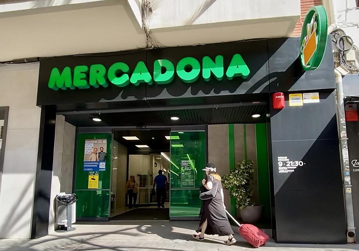 Horarios hoy en Madrid de Mercadona, Lidl, Carrefour, Dia, Alcampo y resto de supermercados al ser día festivo por Santiago Apóstol