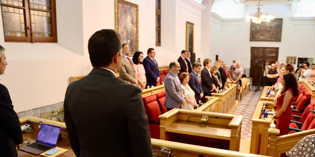 El «postureo socialista» choca en el Pleno de Toledo con todos los grupos municipales