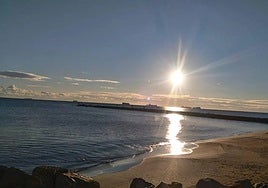 La playa de Port Saplaya de Alboraya permanecerá cerrada al baño por contaminación