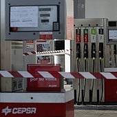 Herido con quemaduras graves en el 74% de su cuerpo tras encender un cigarro en una gasolinera