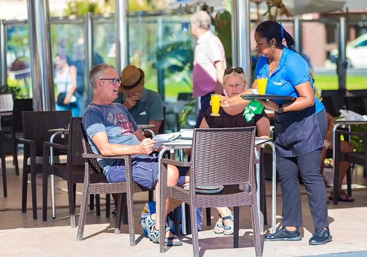 La logística &#039;roba&#039; a los posibles camareros, una «especie en extinción» en Guadalajara