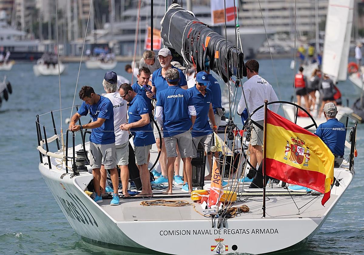 El Rey Felipe da comienzo a la primera jornada de regatas de la 43ª Copa del Rey MAPFRE