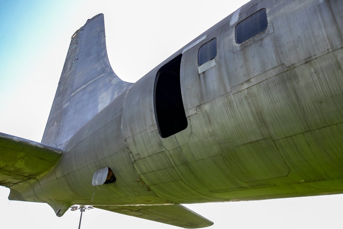 Las imágenes del estado en el que está el avión cultural de Córdoba