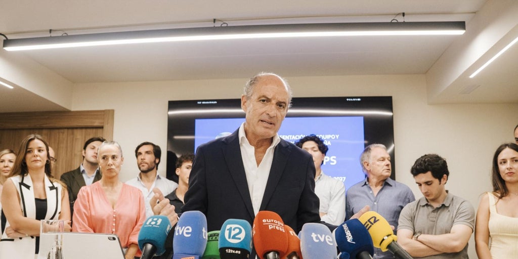 Camps se rodea de excargos del PP para liderar el partido en la Comunidad Valenciana